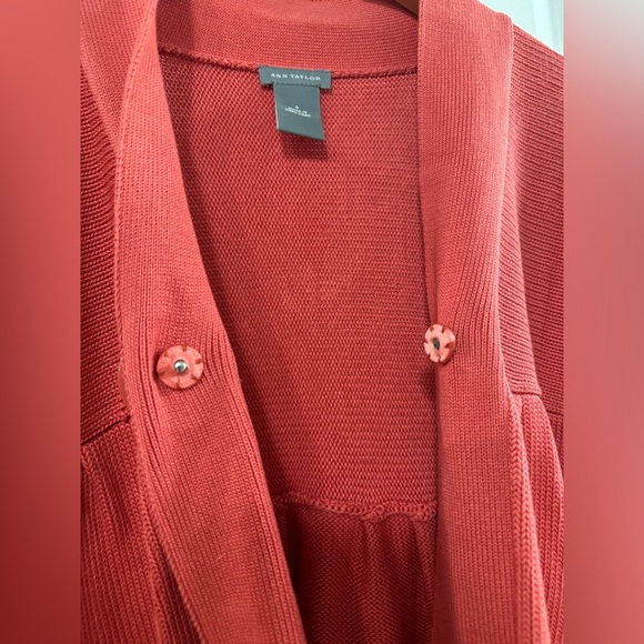 Ann Taylor peach crop cardigan. Size small. - Picture 6 of 6
